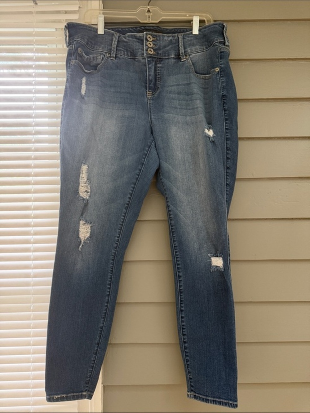 Torrid Premium Jeggings Stretch Distressed Ripped Women's Blue Jeans 18R